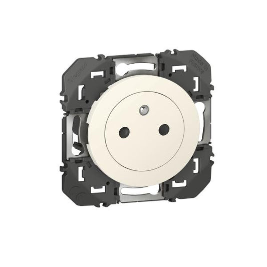 LEGRAND - Prise de courant 2P+T surface dooxie 16A finition blanc - Réf. Fab.: 600335