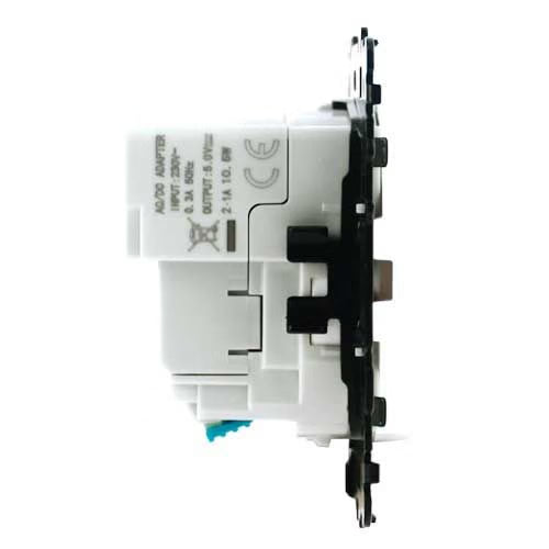 EUR'OHM - Square 2P+E Socket + USB Type A White - Mfr. Ref.: 60256