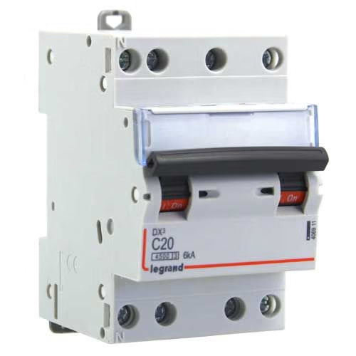 Legrand - Disjoncteur DX34500 6kA bornes à vis 4P 400V~ 20A courbe C - 3 modules - Réf. fab.: 406911