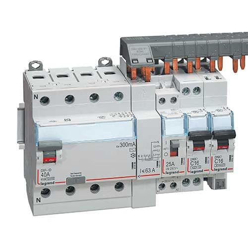 Legrand - Interrupteur différentiel DX3-ID haut vis/haut auto 4P 400V~ 40A AC 30mA - 5 mod - Réf. fab.: 411652