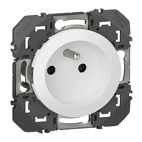 LEGRAND - Dooxie 2P+E Socket outlet white - Mfr. Ref.: 600337